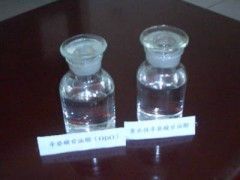 辛癸酸甘油酯 多领域应用的食品添加剂与化工产品